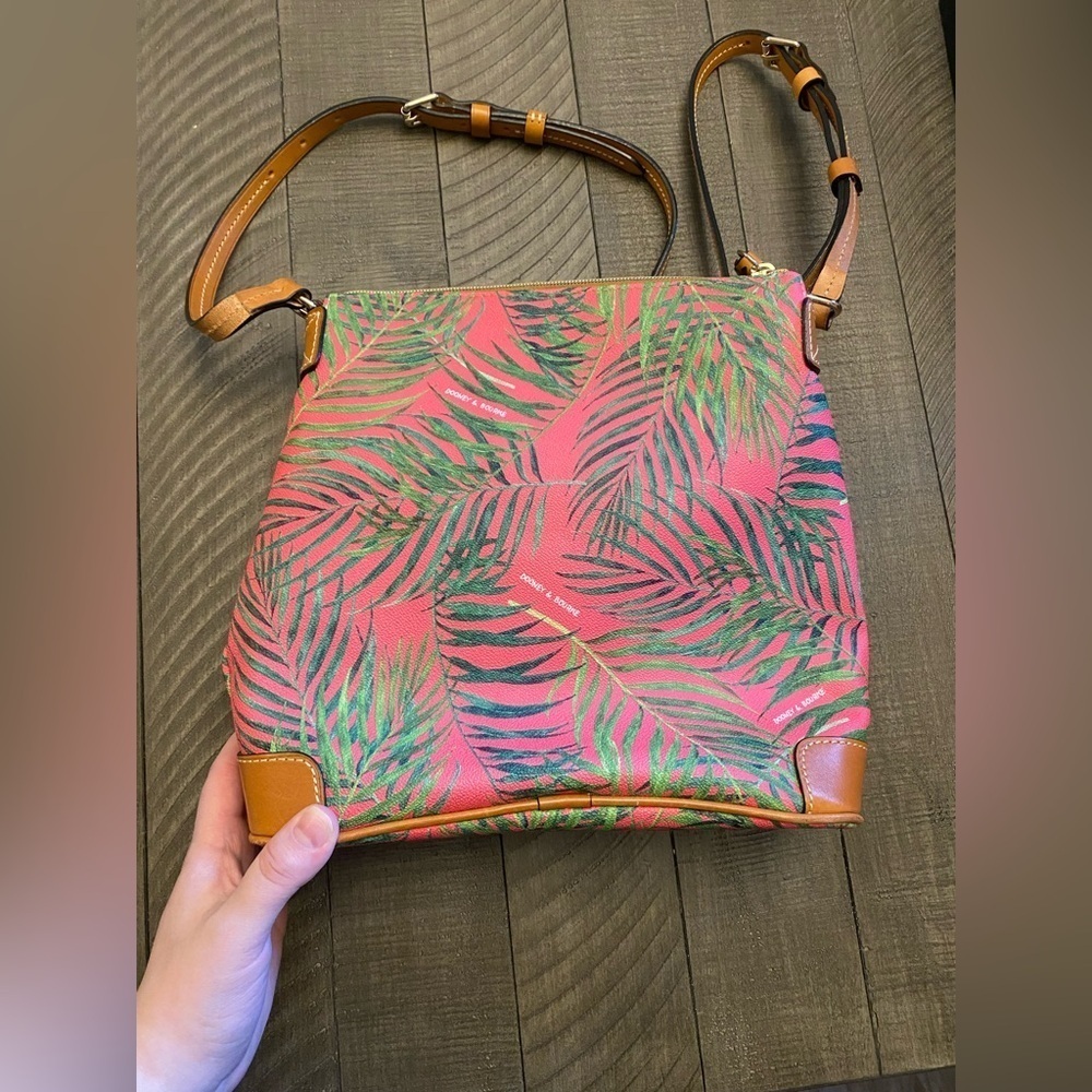 Dooney & Bourke pink with palm leaves crossbody/shoulder bag - Picture 7 of 15